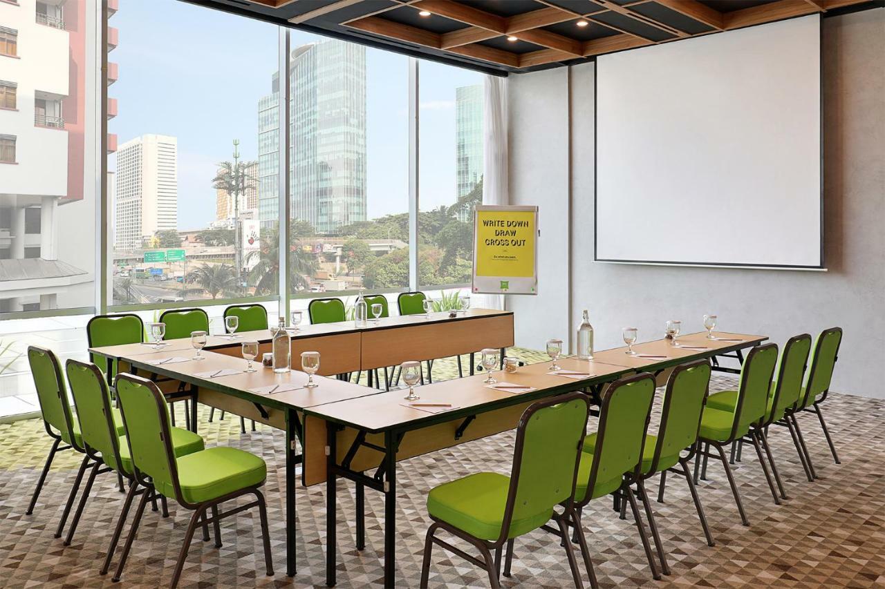 Ibis Styles Jakarta Simatupang Kültér fotó